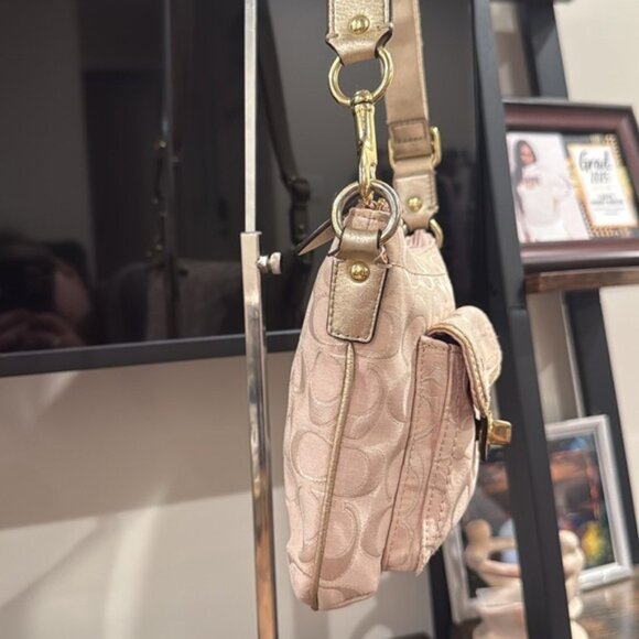 Coach Penelope Signature Jacquard Turnlock Pocket Swingpack Crossbody Bag (EUC) - Picture 8 of 16